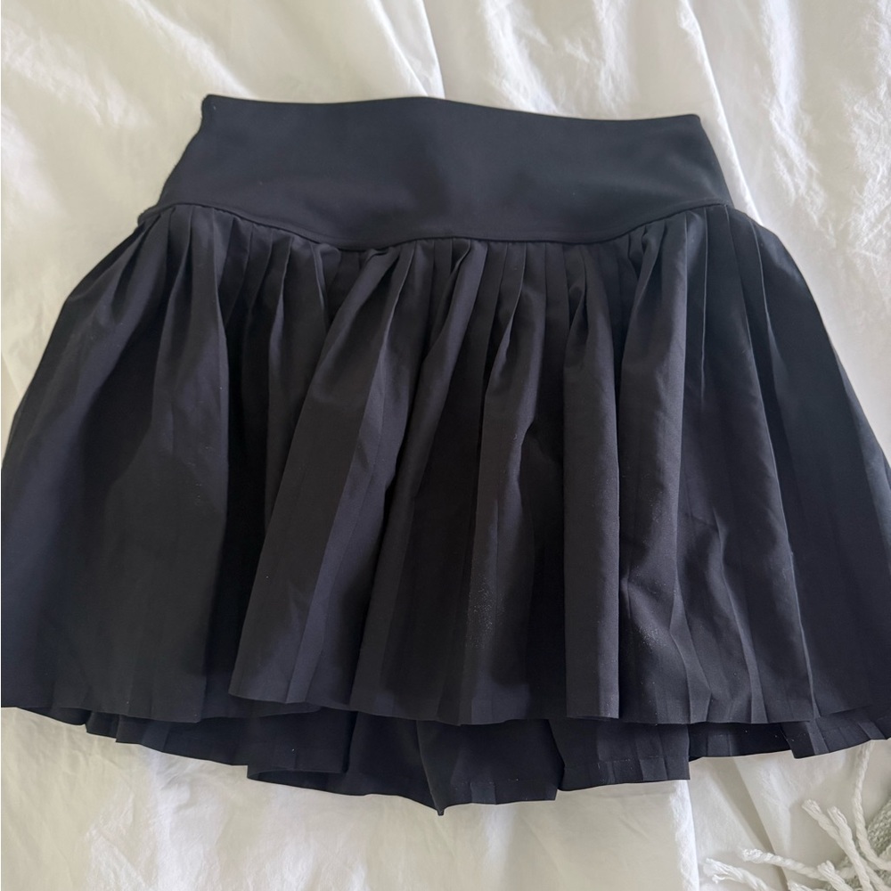 ALO Yoga Black Pleated Mini Skirt